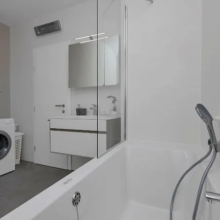 Villa Violet With Salt Water Pool