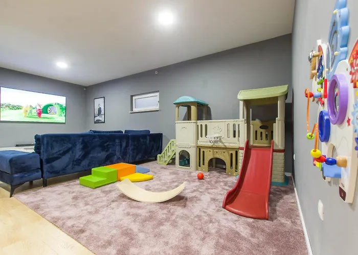 Violet With Salt Water Pool