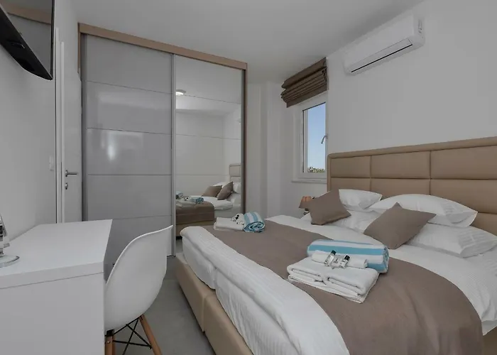 Willa Violet With Salt Water Pool *