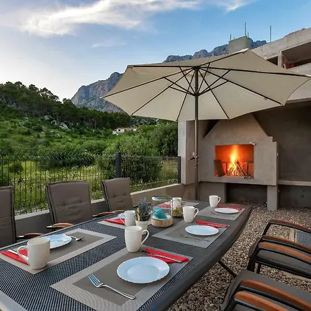 빌라 Violet With Salt Water Pool 마카르스카